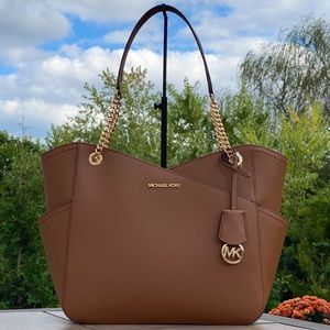 NWT Michael Kors Jet Set Chain Shoulder Tote